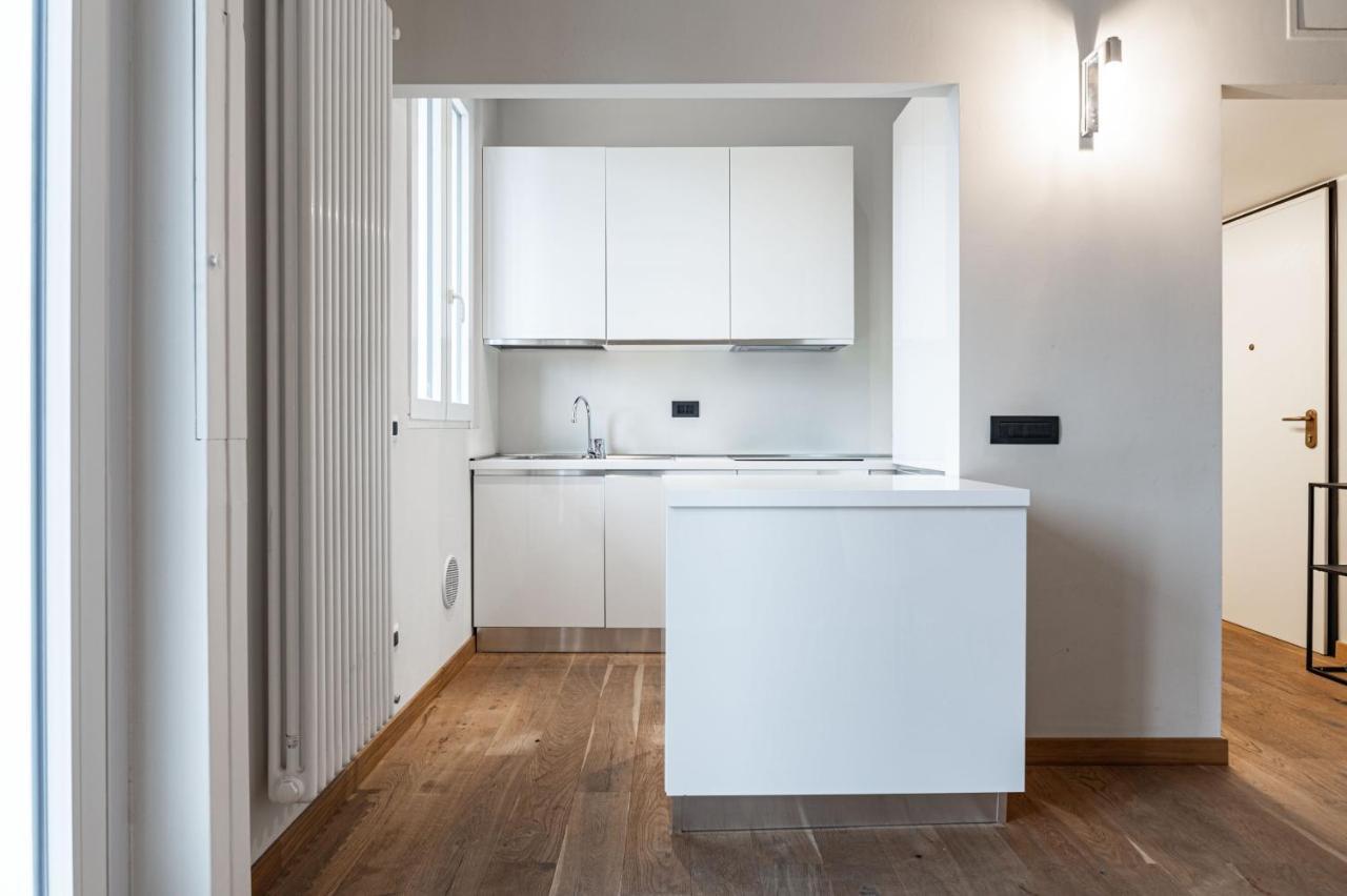Апартаменты Montello Livings, Exclusive Terrace And Skyline View Милан Экстерьер фото