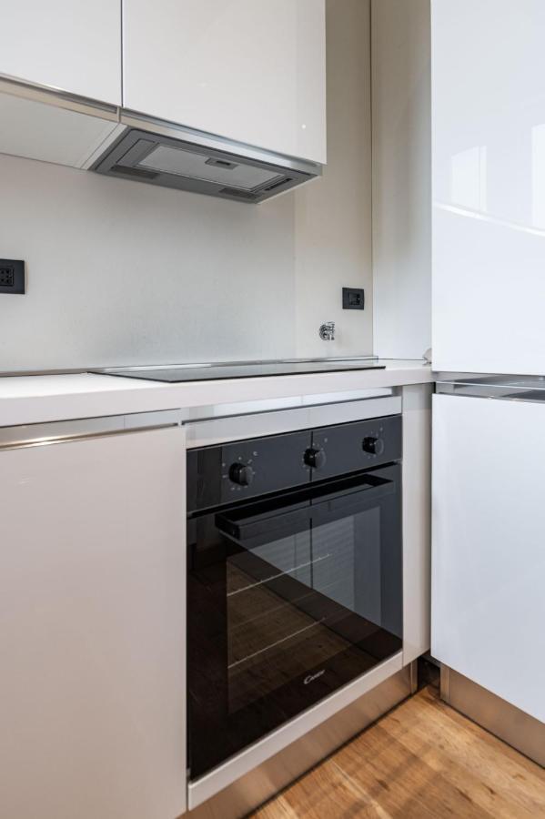 Апартаменты Montello Livings, Exclusive Terrace And Skyline View Милан Экстерьер фото