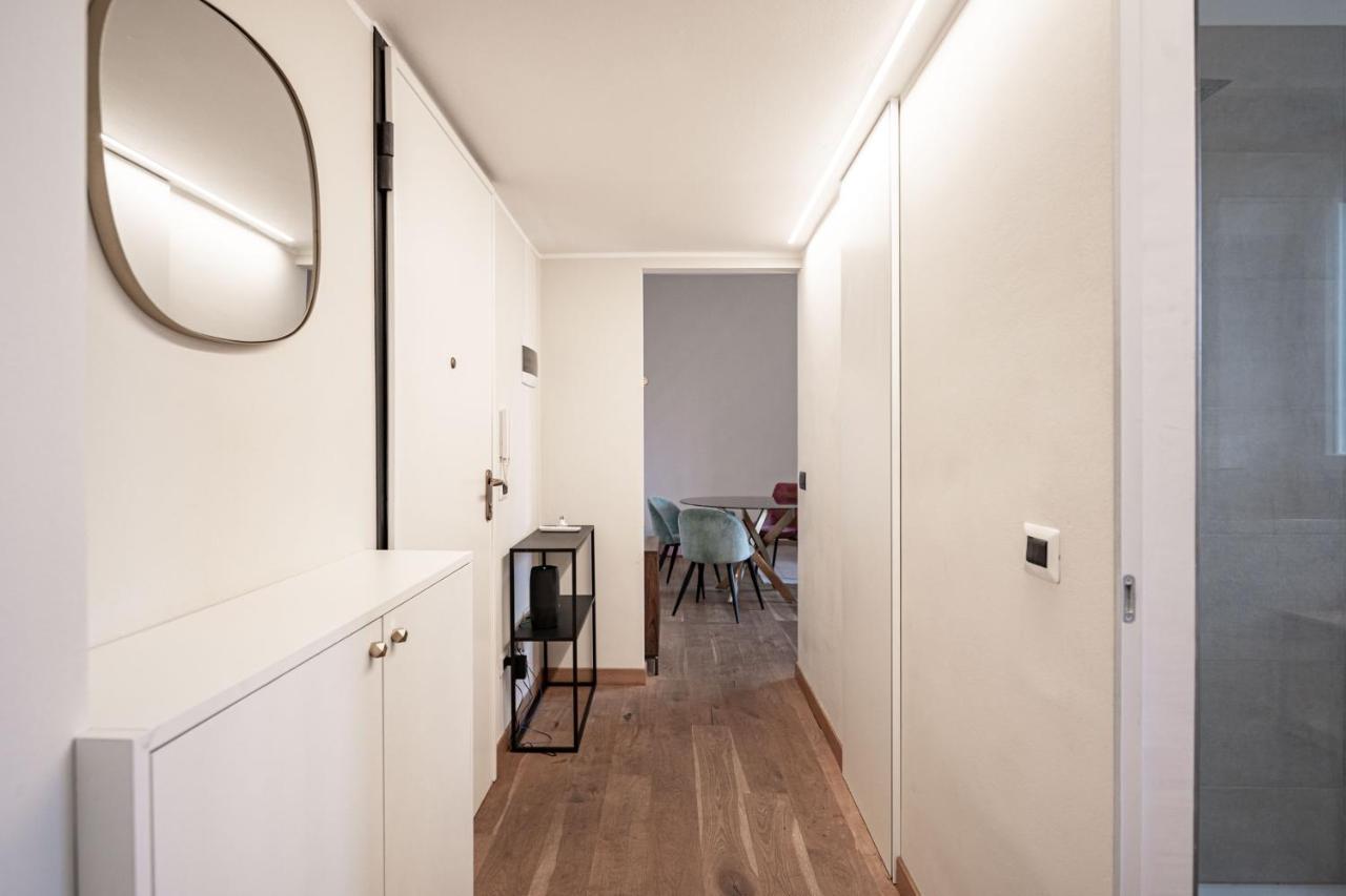 Апартаменты Montello Livings, Exclusive Terrace And Skyline View Милан Экстерьер фото